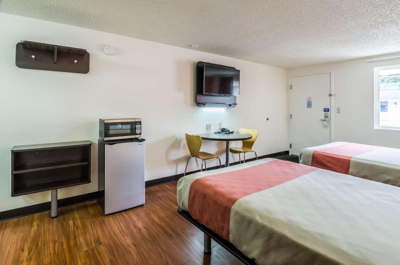 Motel 6-Troutville, Va Eksteriør billede