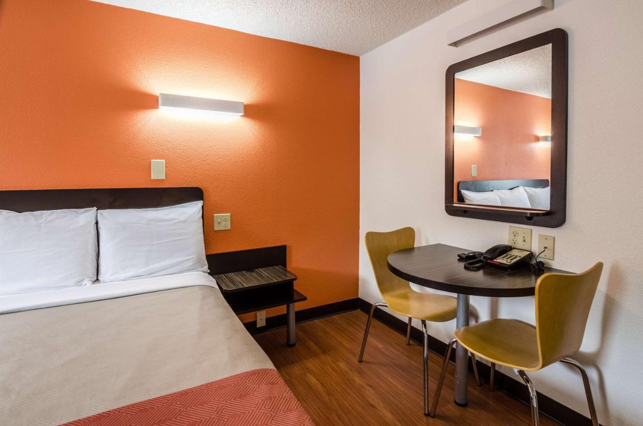 Motel 6-Troutville, Va Eksteriør billede