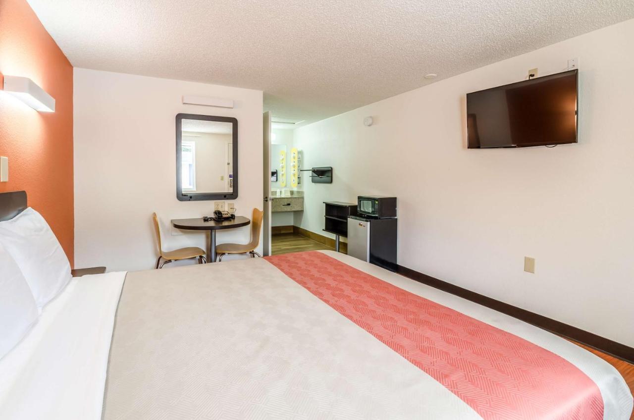 Motel 6-Troutville, Va Eksteriør billede